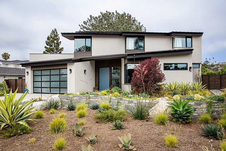 Inside a Contemporary Solana Beach Home with Kid-Friendly Solutions