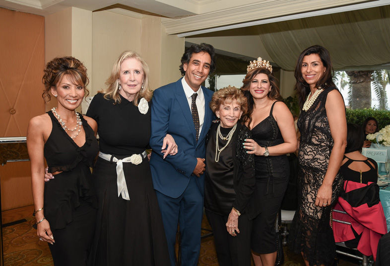 Black & White Ball Raises $70k for South Bay Kids