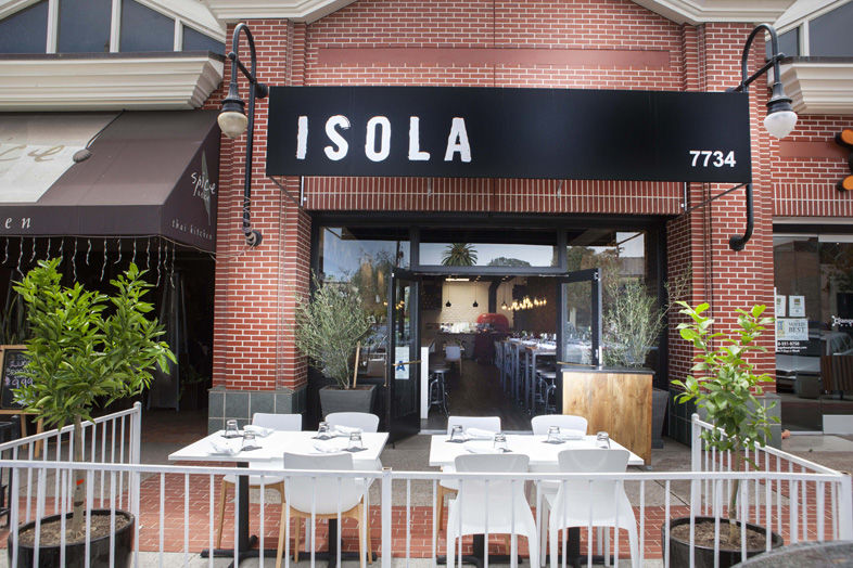 FIRST LOOK: Isola Pizza Bar