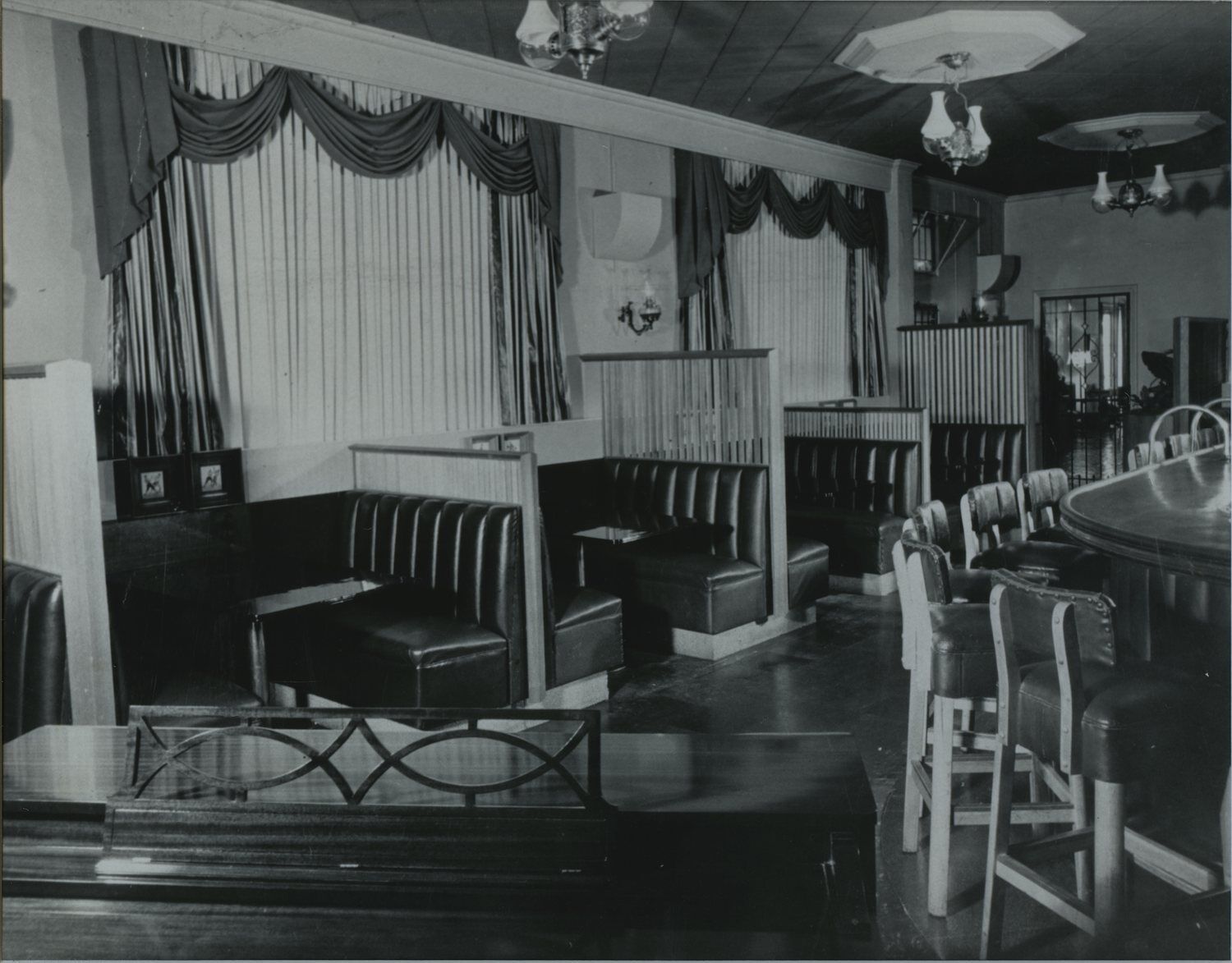 The Whaling Bar Vintage Interior