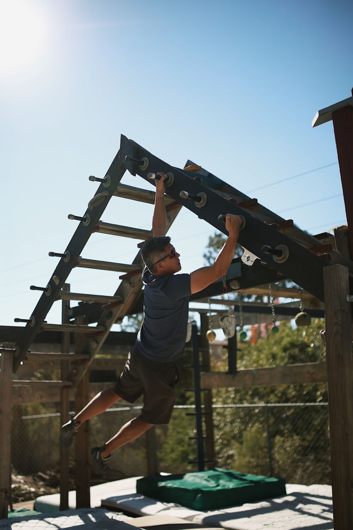 backyard gyms, climbing bars