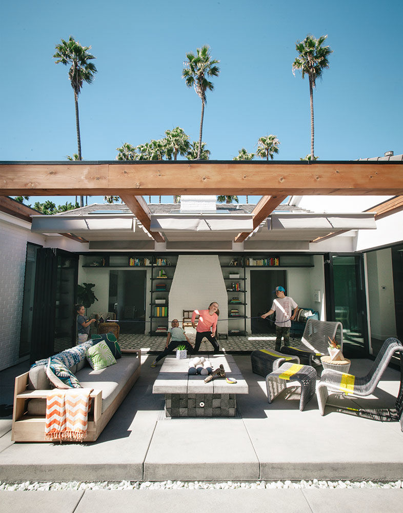 This Funky Bird Rock Abode Breaks Many Design Rules