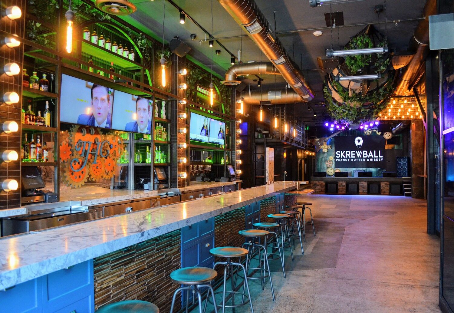 THC, interior