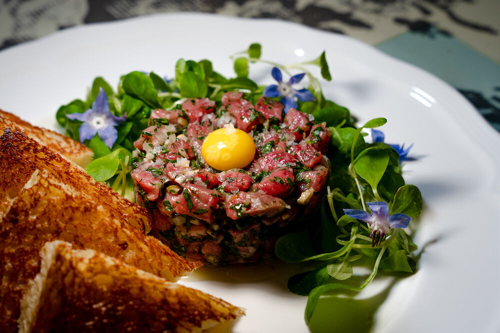 First Look - Wolfies tartare