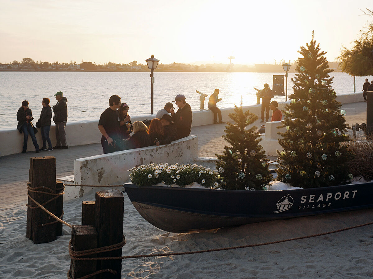 Holiday Guide / Seaport Village