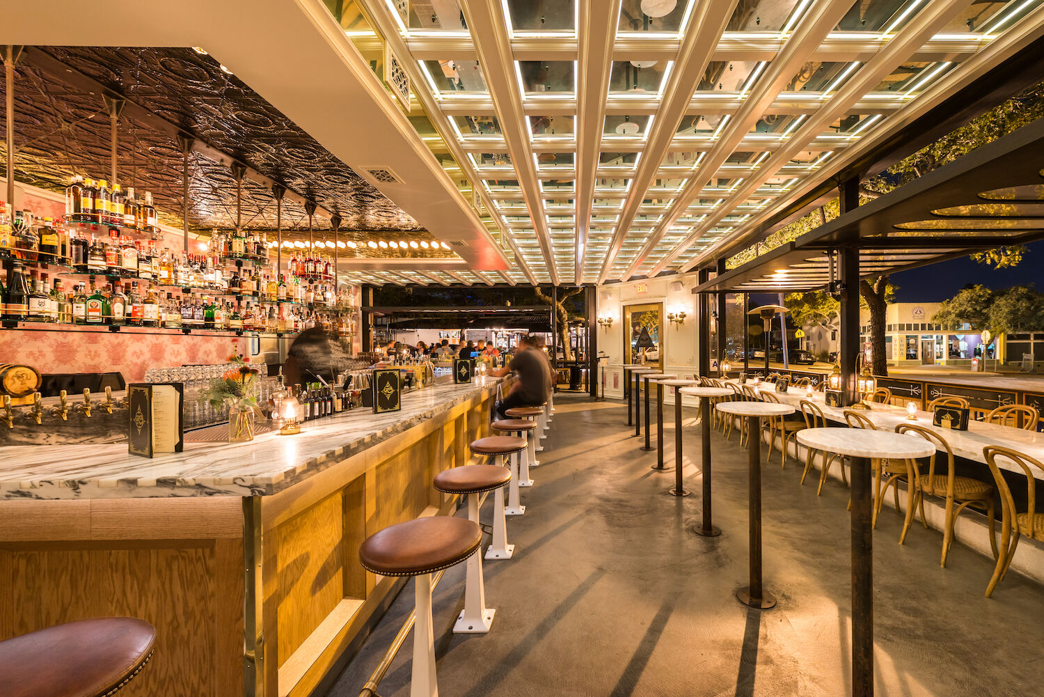Bar Kindred