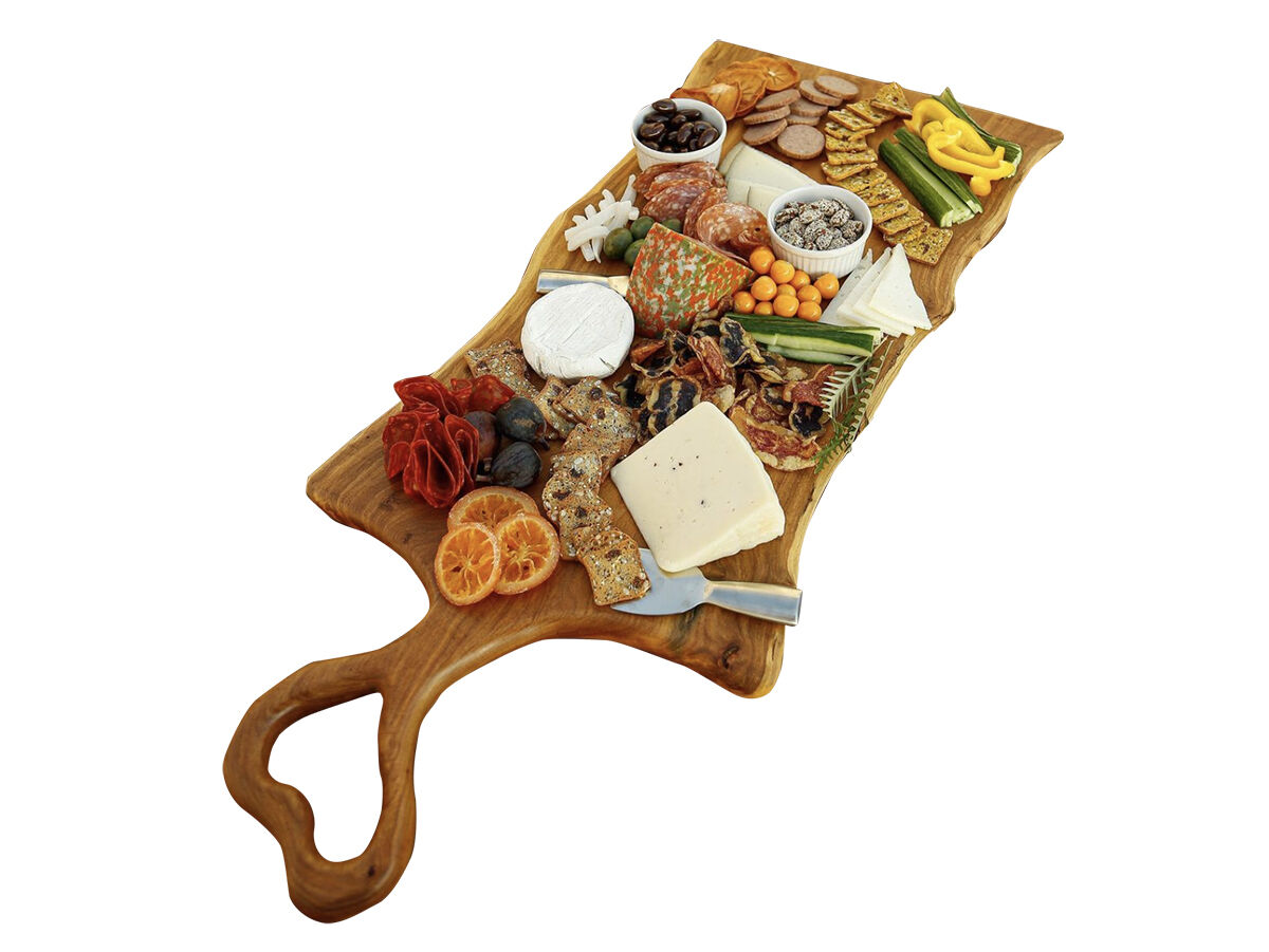 Gift Guide Homebodies / The Machados Braun Made Cheese Board