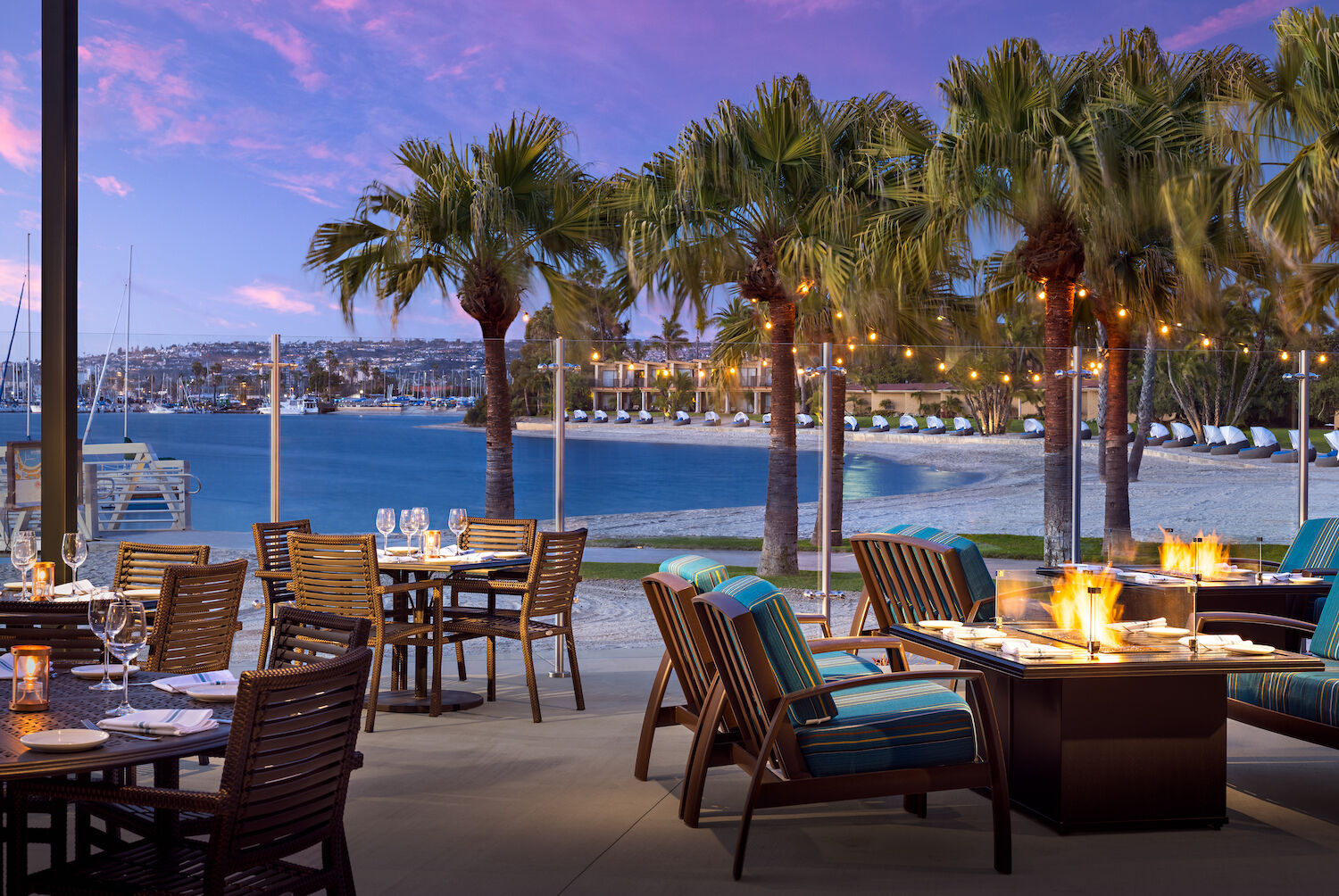 Dockside 1953, patio dining