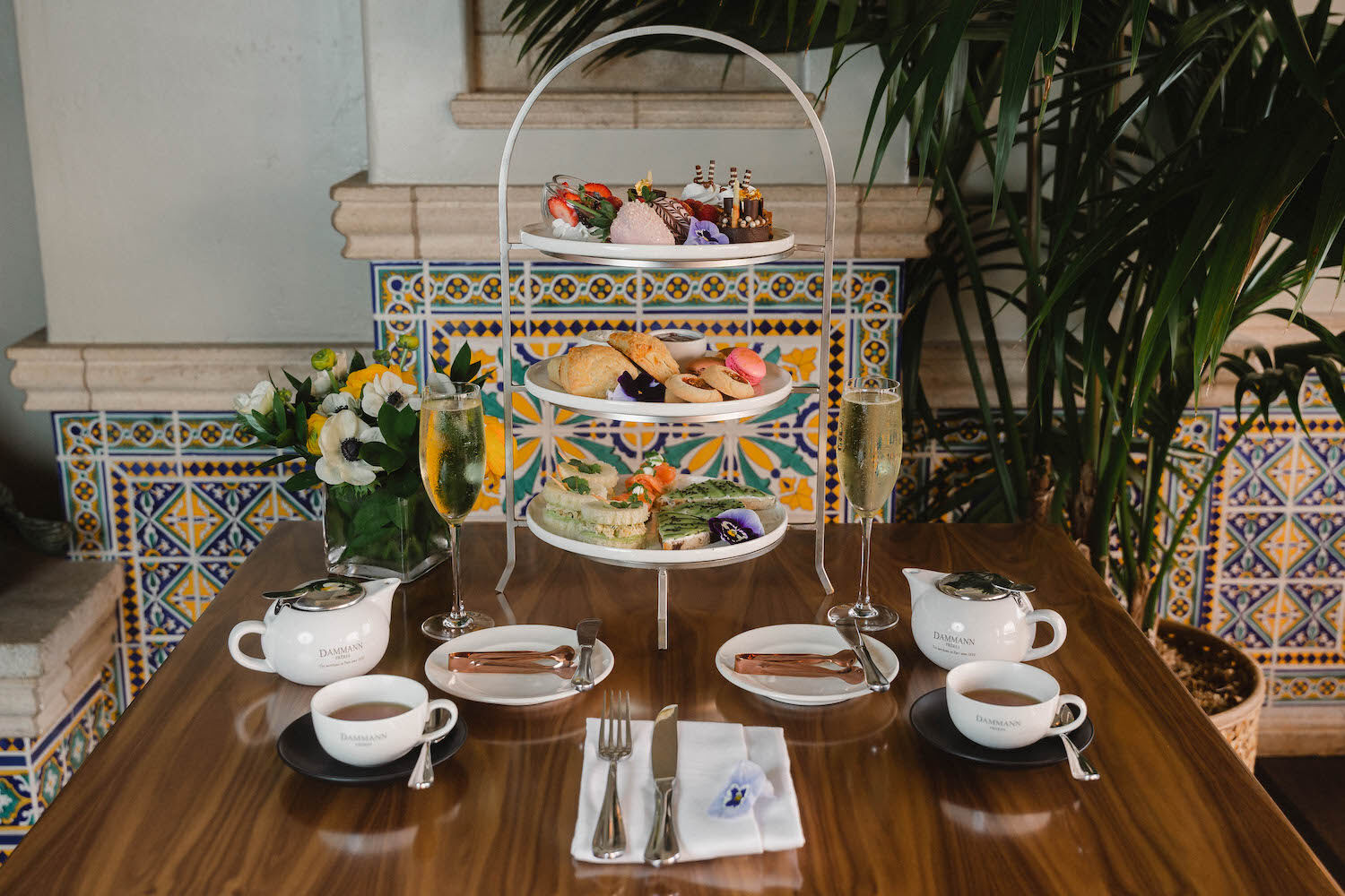 Things to Do this weekend - La Valencia tea service