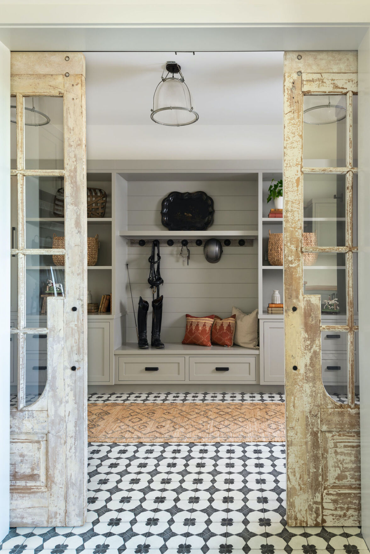 One Room - mudroom