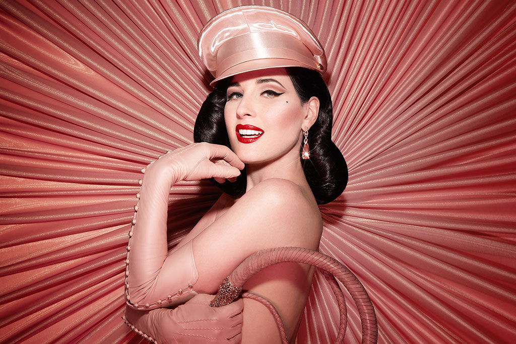 dita-von-teese-sdm0123.jpg