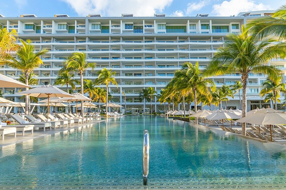 Garza Blanca Cancun, pool