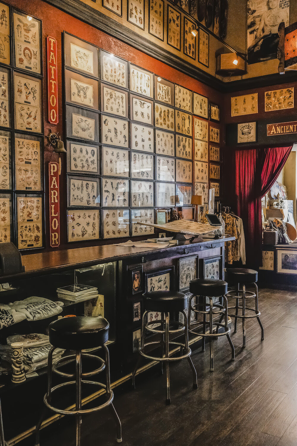 Tahiti Felix Master Tattoo Parlor Interior Gaslamp