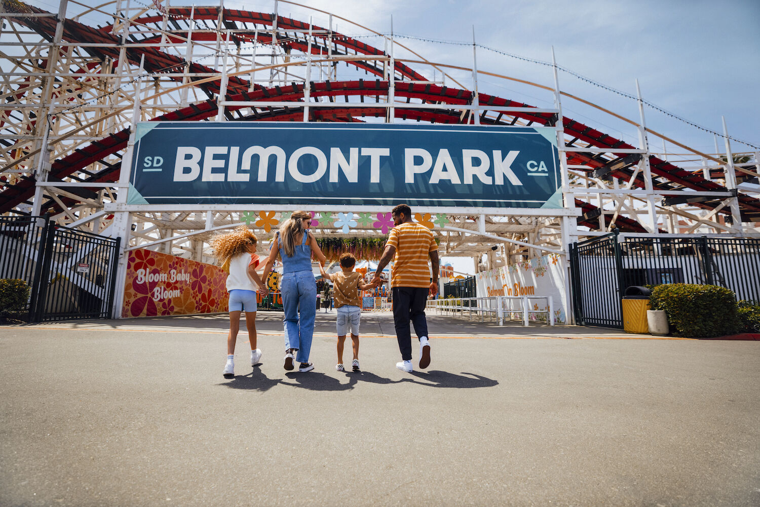 Belmont Park Sign Family